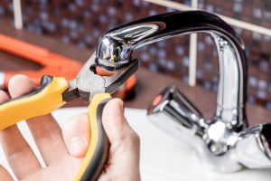 plumbing-faucet-repair-service